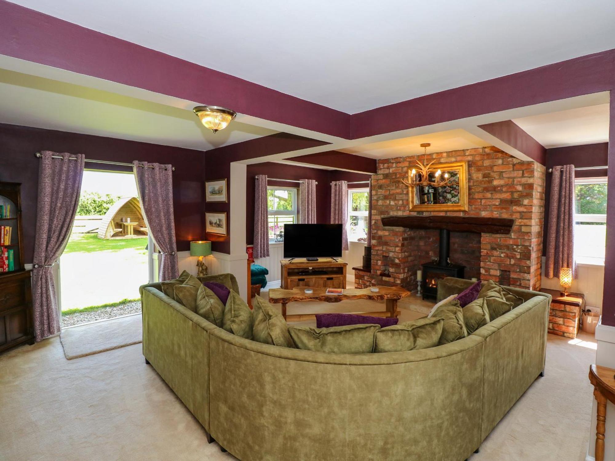 The Granary Villa Boston Exterior photo